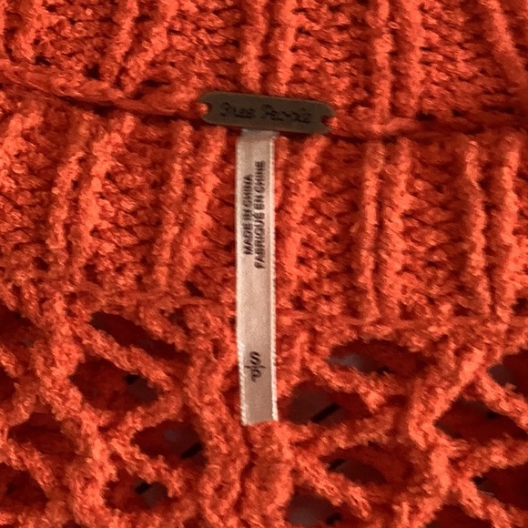 NWT FREE PEOPLE HIGHER LOVE BOHEMIAN CROCHET KNIT ORNAGE FRINGE SWEATER S - Picture 3 of 11